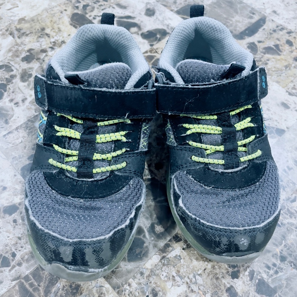 Toddler shoes size 9 light up shoes with memory foam by Surprize